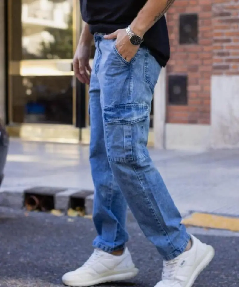 Pantalón mom cargo
