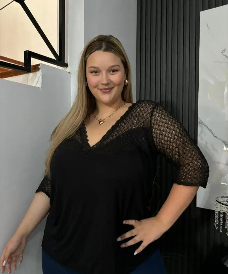 Blusa Zofia en negro